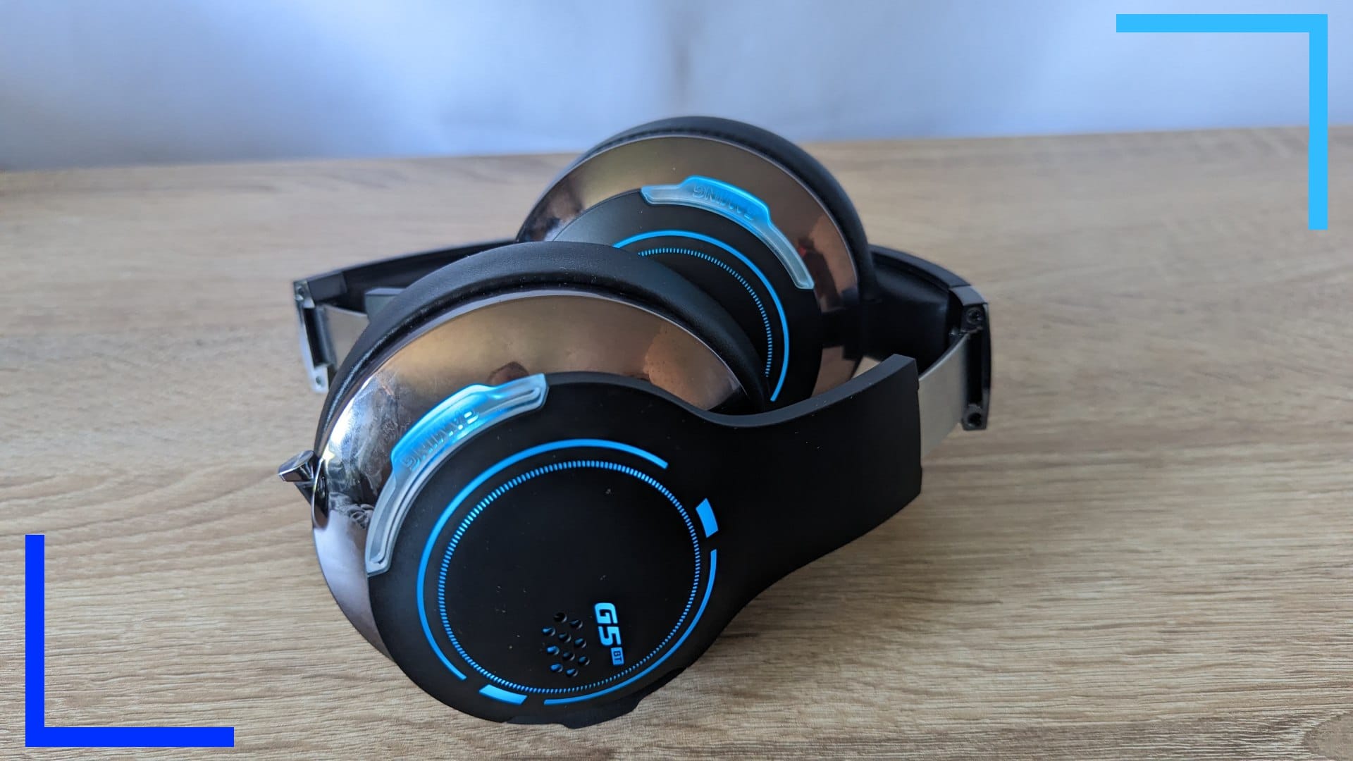 Edifier G5BT Gaming Headset Review: Best of the Both Worlds